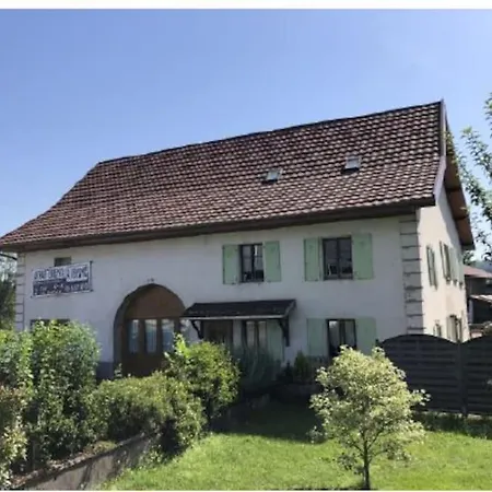 3 Renove Et Spacieux, Entierement Meuble Apartment